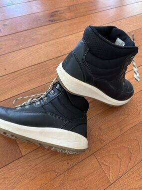 Women's Black High-Top Casual Boots